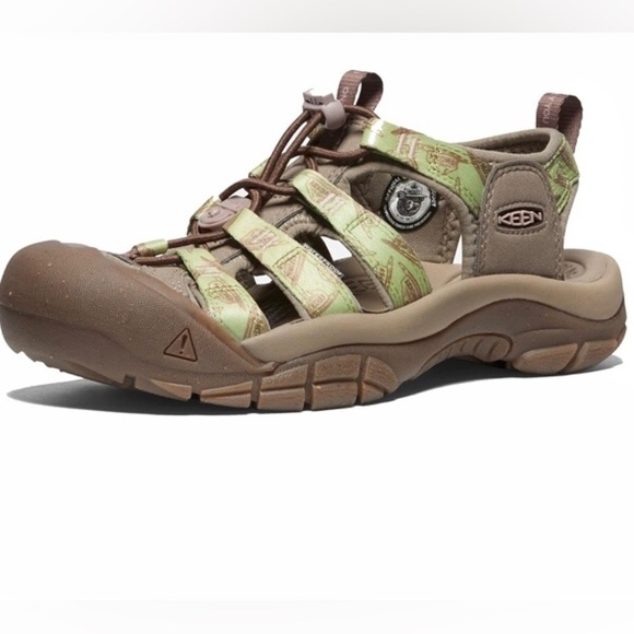 Keen Women’s size 10 Water Sandals Newport Closed Toe Smokey Bear - Picture 3 of 11